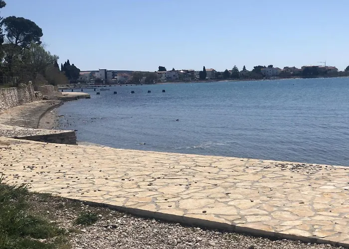In With Seaview, Terrace, Air Condition, Wifi Appartamento Sukošan