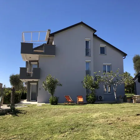 In With Seaview, Terrace, Air Condition, Wifi