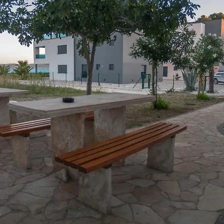 In With Seaview, Terrace, Air Condition, Wifi