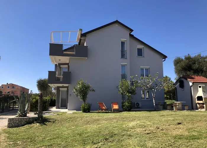 In With Seaview, Terrace, Air Condition, Wifi