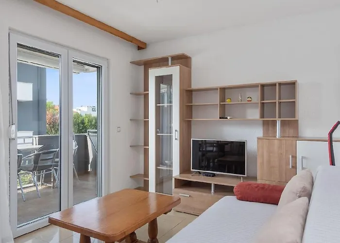 Apartman In With Seaview, Terrace, Air Condition, Wifi