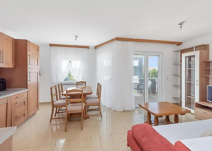 In With Seaview, Terrace, Air Condition, Wifi